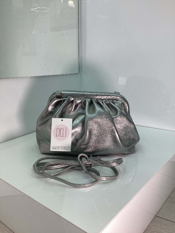 Clutch laminata argento - immagine 2