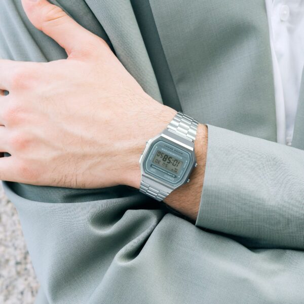 Orologio Casio digitale A168WA-3AYES - immagine 2