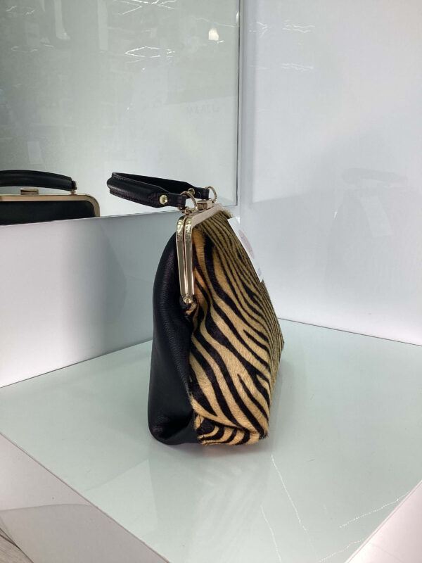 Borsa Katia zebrata marrone - immagine 2