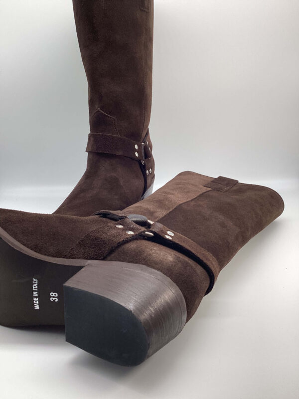 Stivale Fibbia camoscio moro - immagine 3