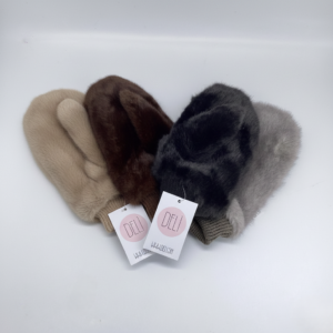 Muffole morbide in ecopelliccia